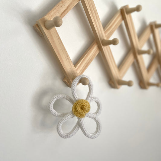 Knitted Daisy