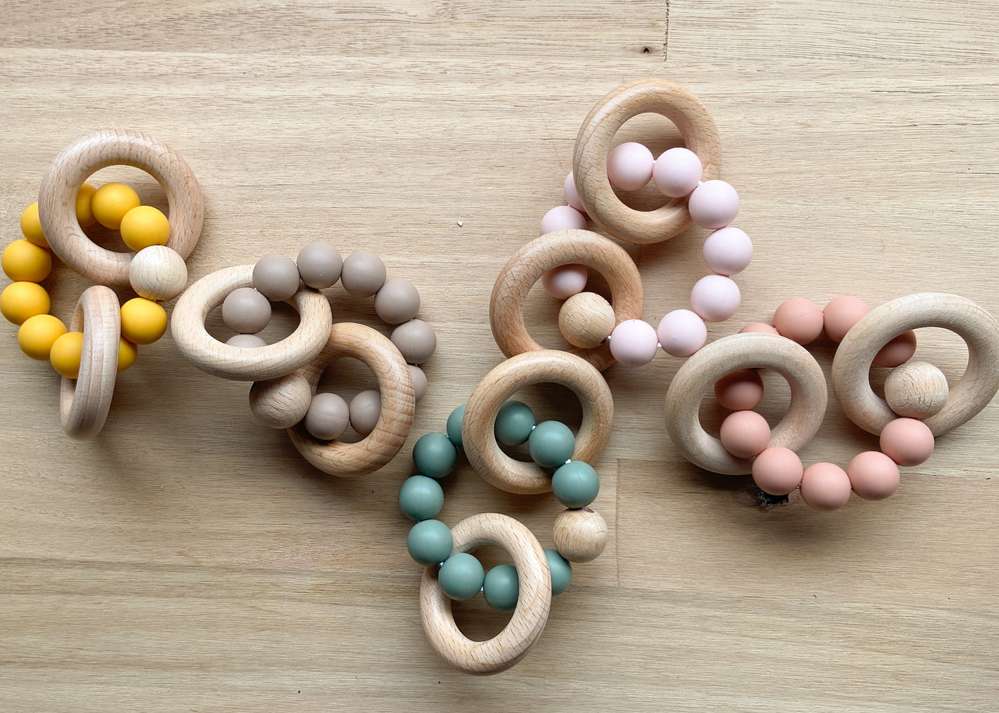 2-in-1 Teether Rattle | Musk
